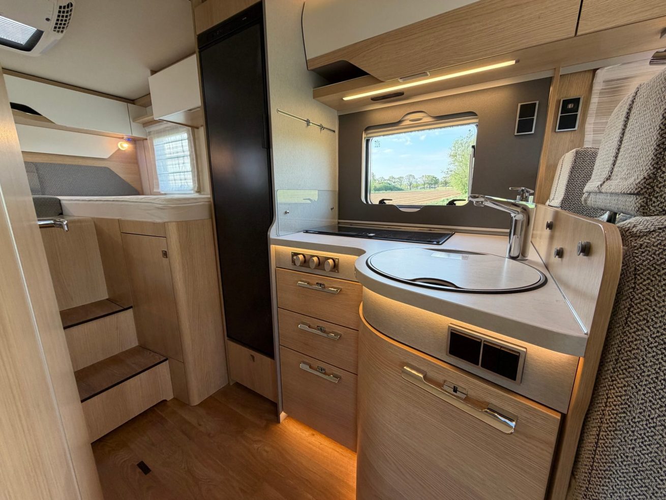 Hymer B-MC I 600 Whiteline (15)