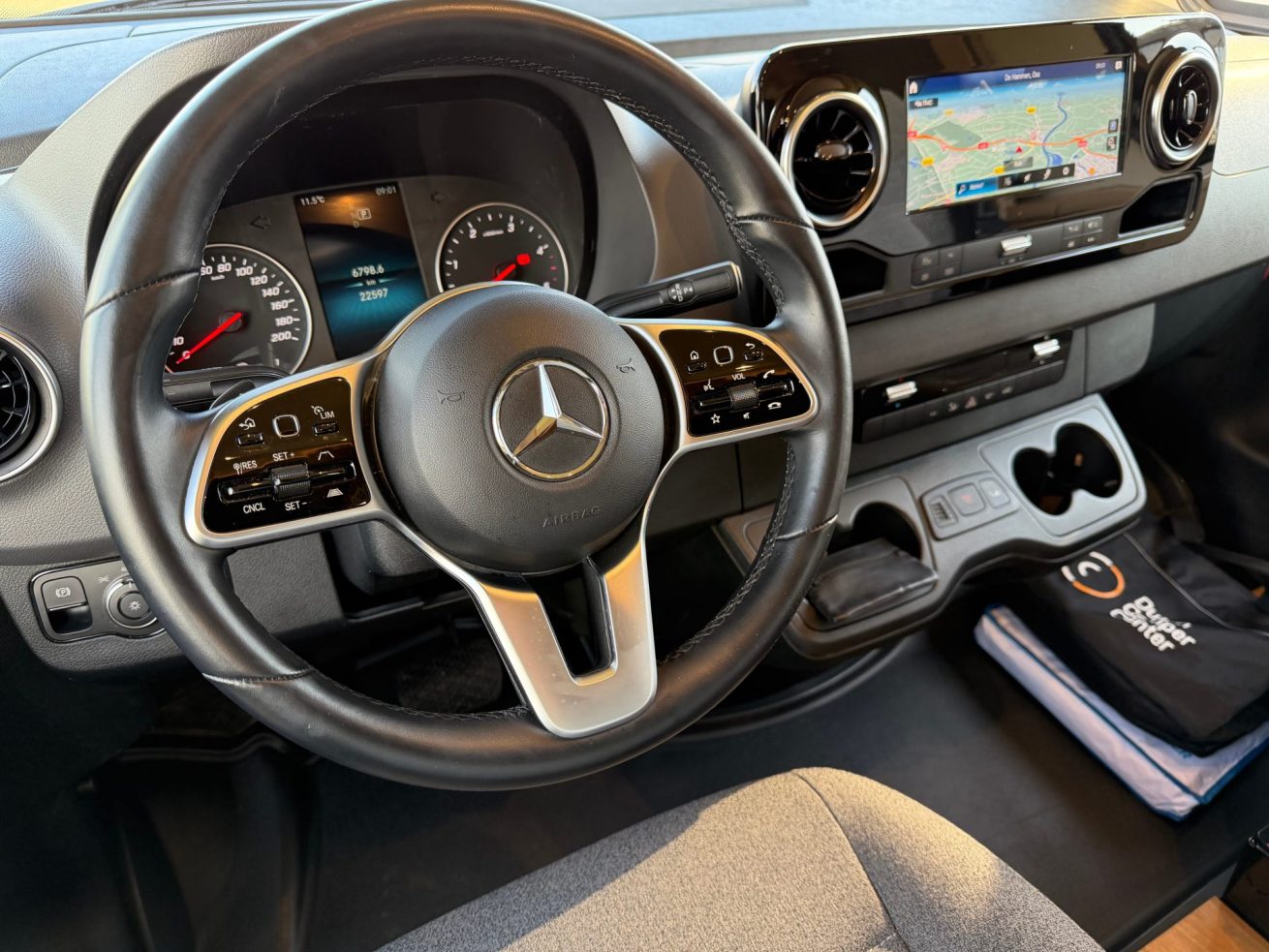 Hymer B-MC I 600 Whiteline (3)