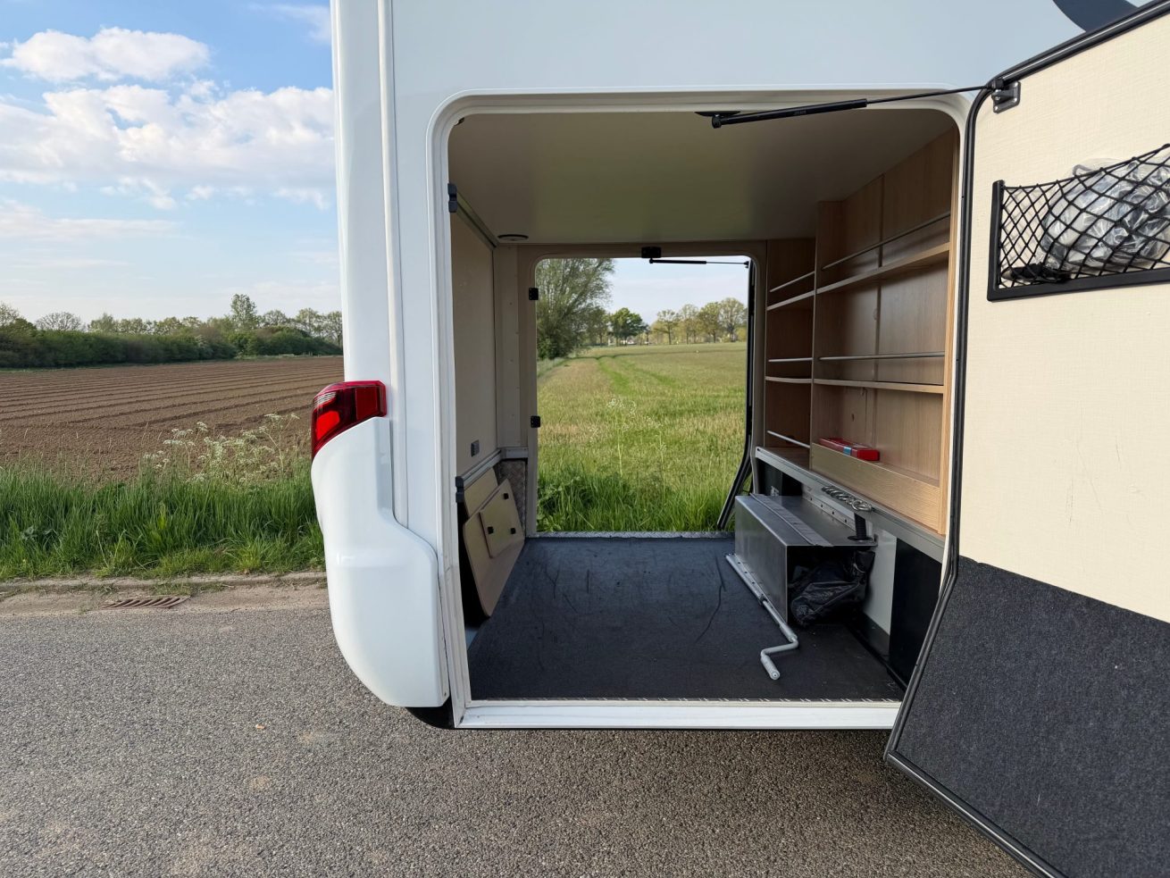 Hymer B-MC I 600 Whiteline (30)