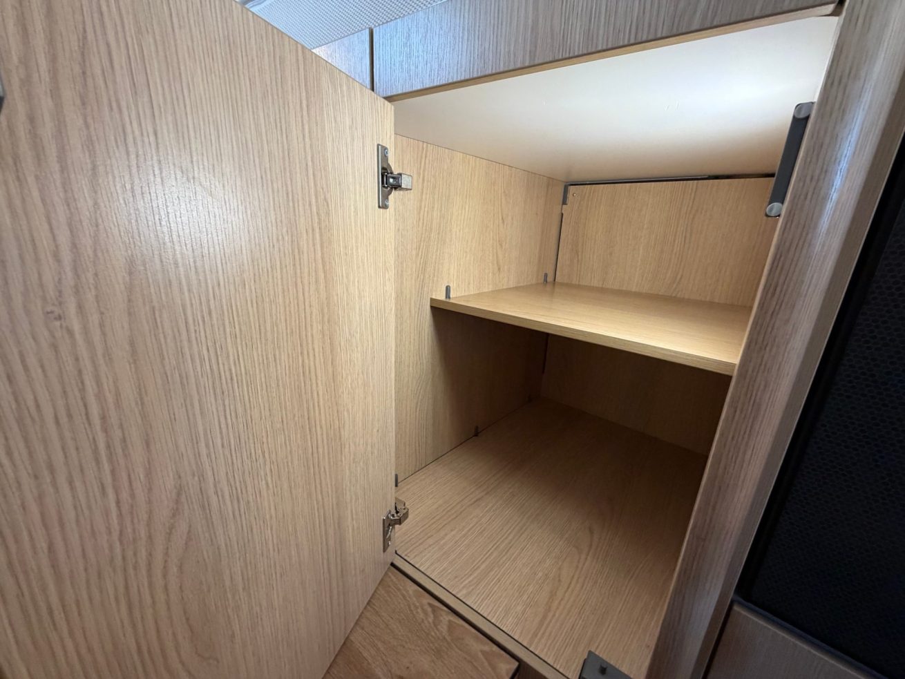 Hymer B-MC I 600 Whiteline (5)