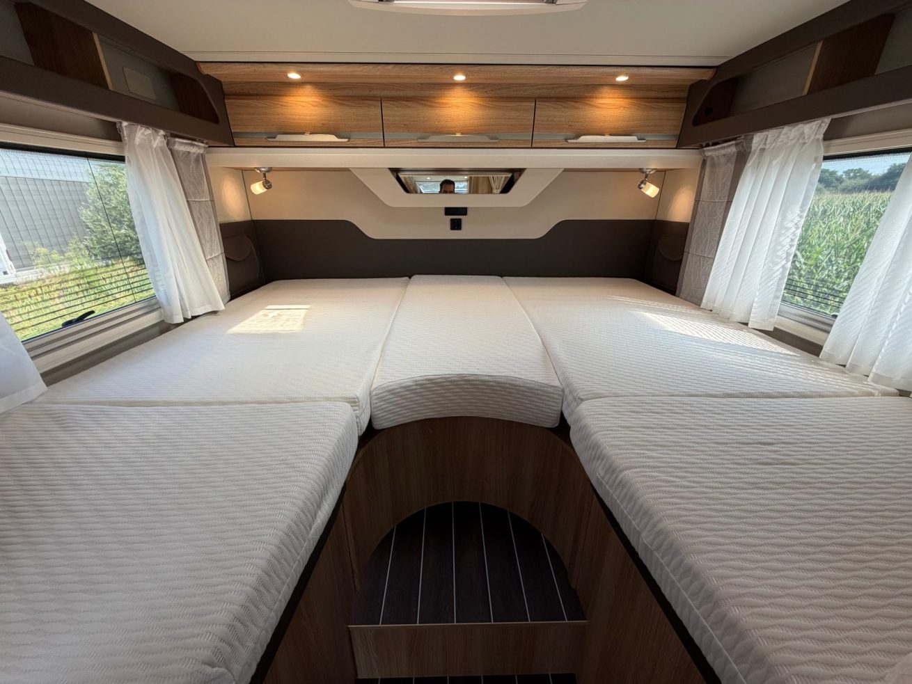 Knaus Sky TI 650 MEG Platinum (12)
