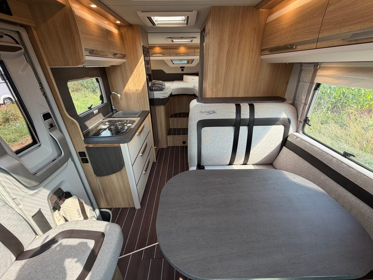 Knaus Sky TI 650 MEG Platinum (15)