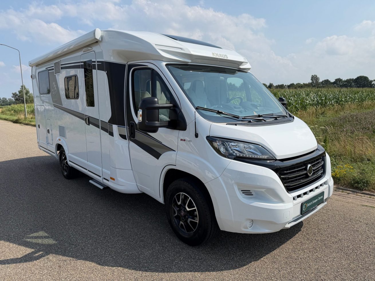Knaus Sky TI 650 MEG Platinum (4)
