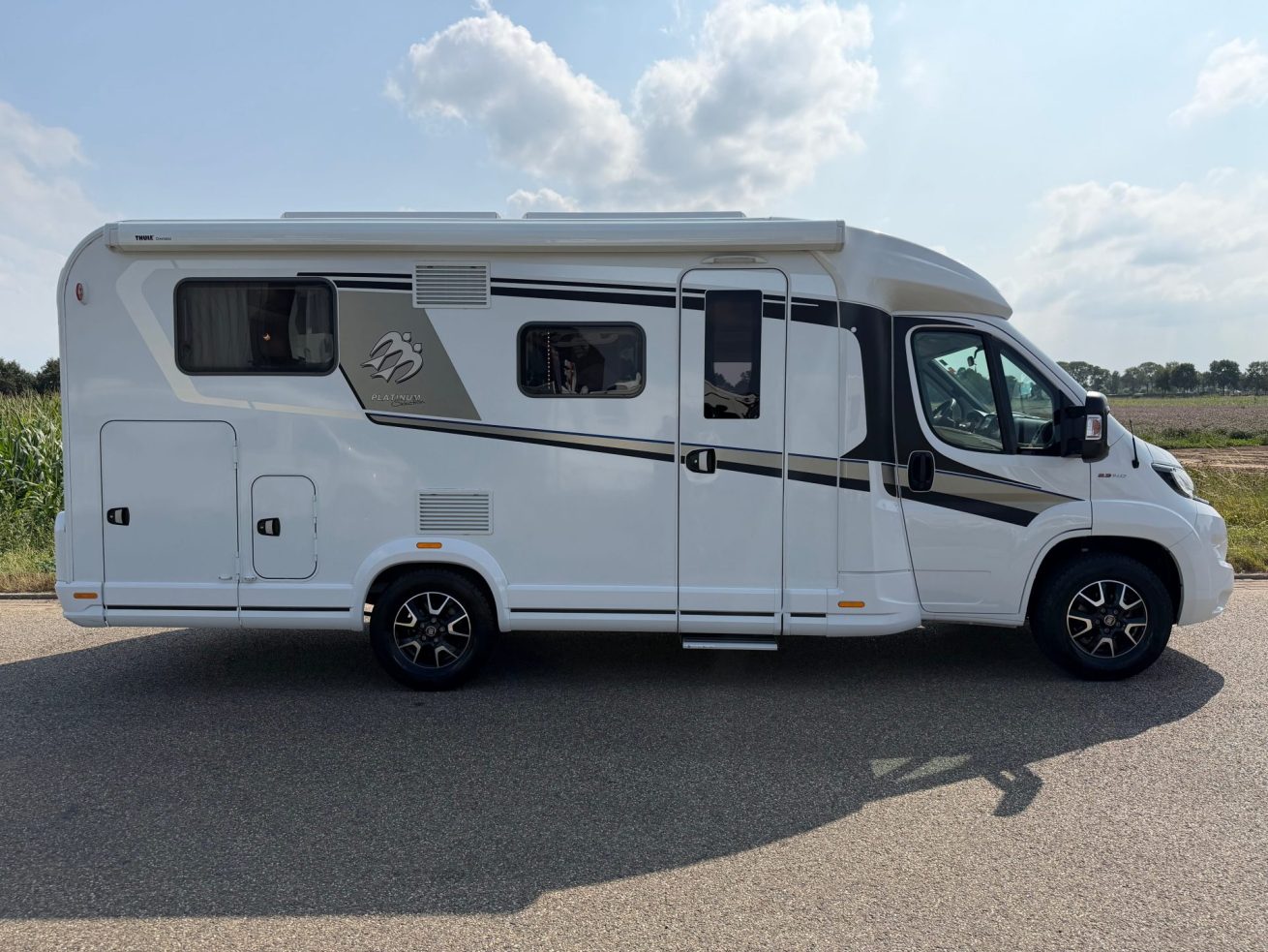 Knaus Sky TI 650 MEG Platinum (5)