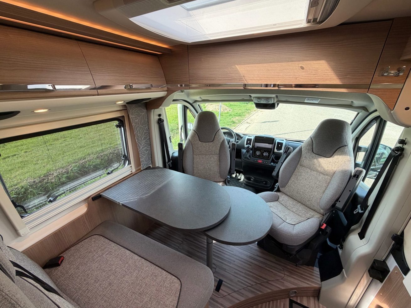 Malibu 640 Coupe LE (1)