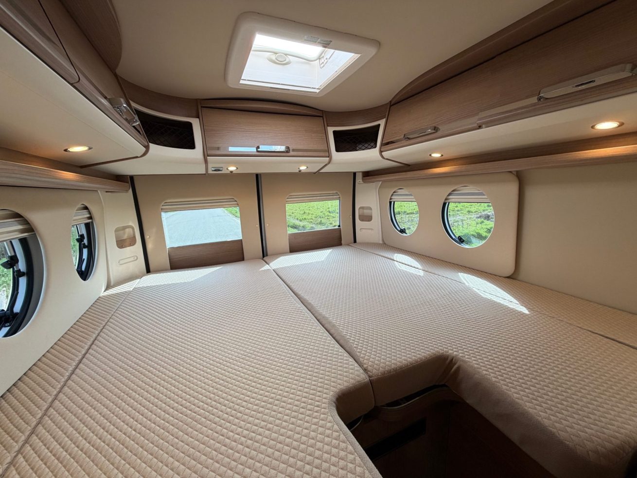 Malibu 640 Coupe LE (11)