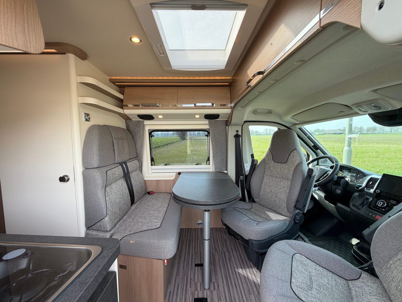 Malibu 640 Coupe LE (21)