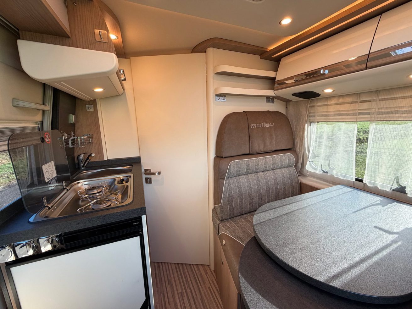 Malibu Charming GT Skyview 640 LE RB (17)