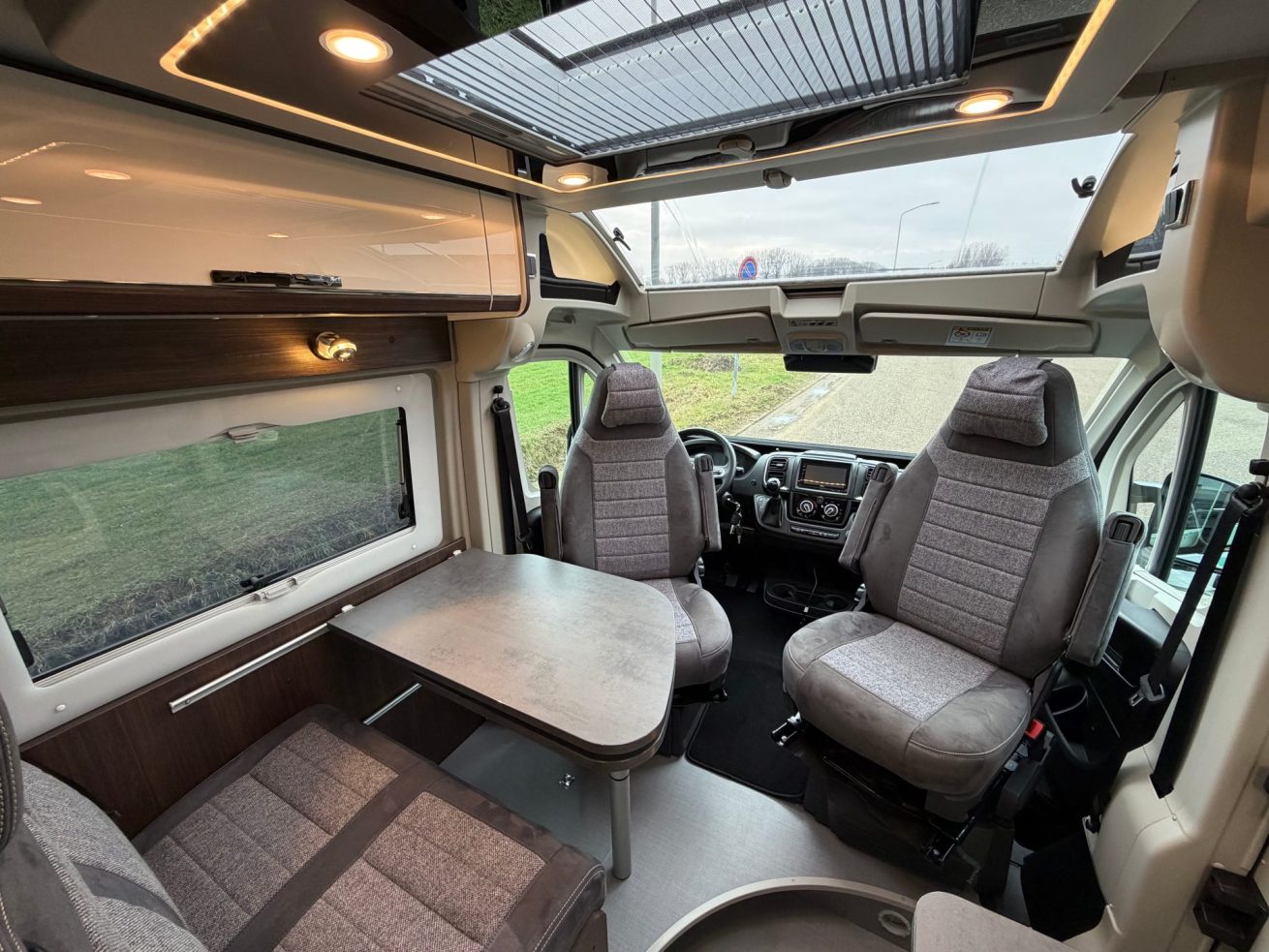 Pössl Summit Prime 640 (3)