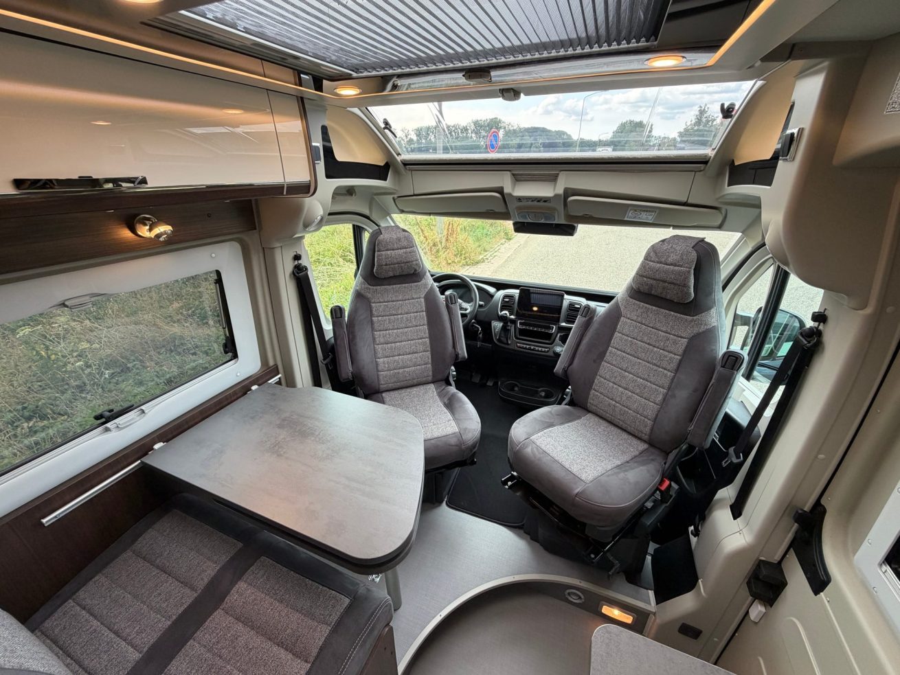 Pössl Summit Prime 640 (46)