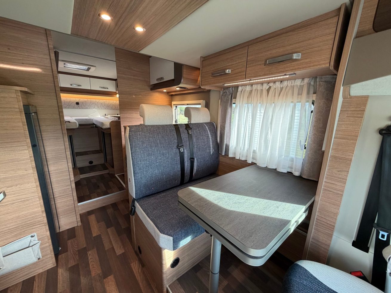 Weinsberg CaraSuite 700 ME (14)