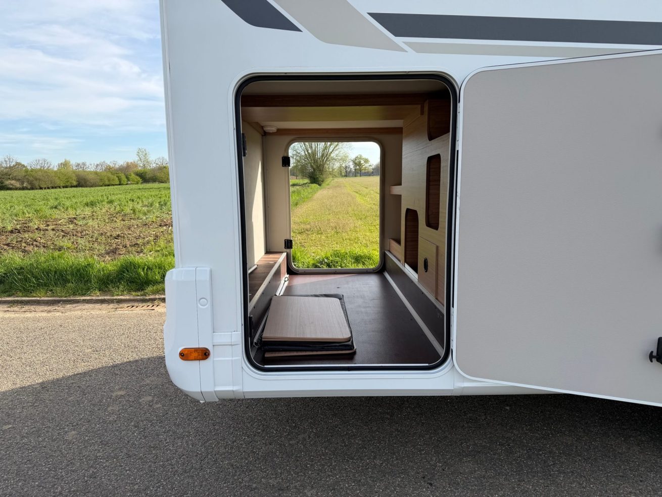 Weinsberg CaraSuite 700 ME (18)