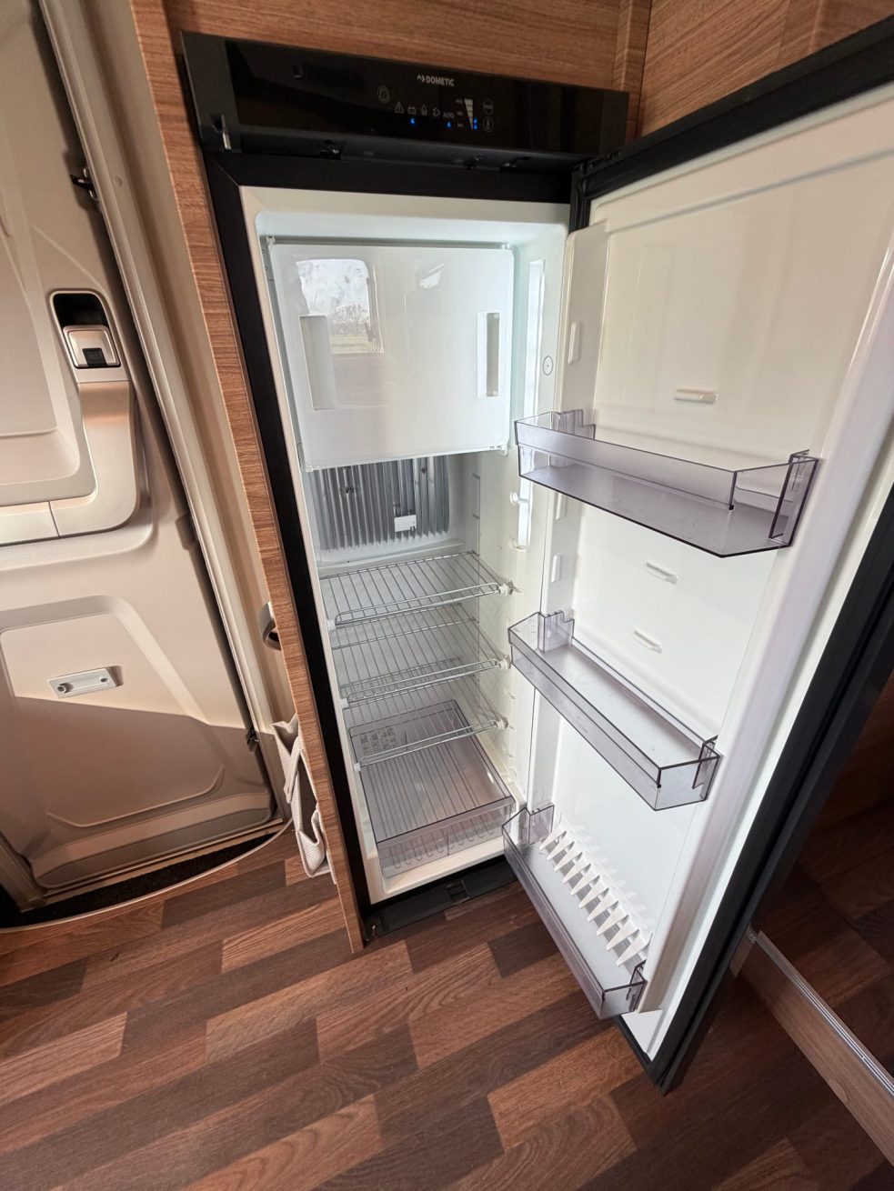 Weinsberg CaraSuite 700 ME (2)