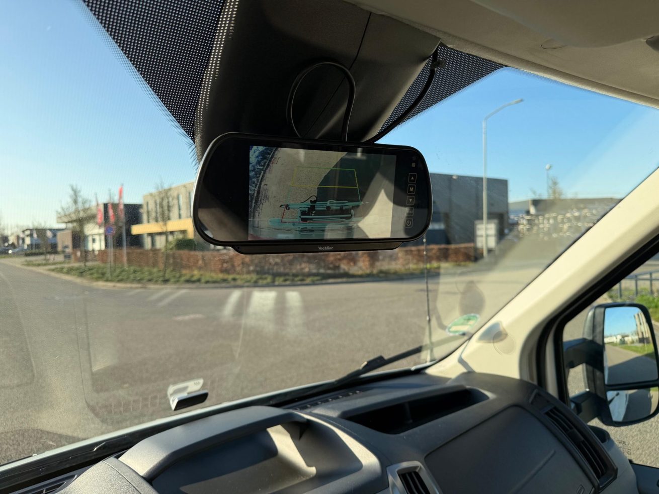 c70e6889-3dc5-4398-8a6c-822d74a60bd1