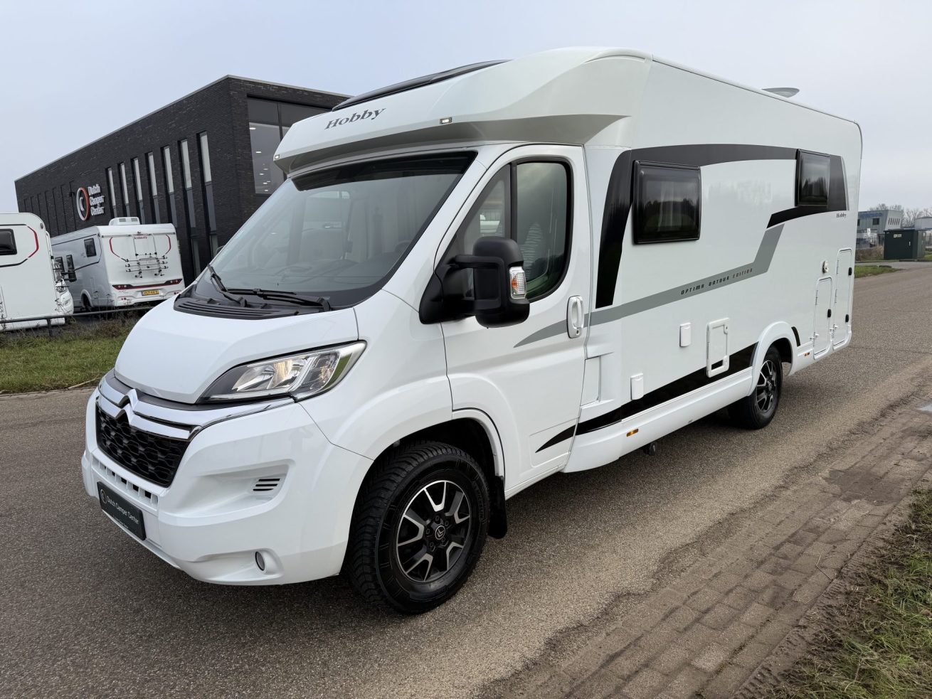 Hobby Optima V65 GQ On Tour Edition